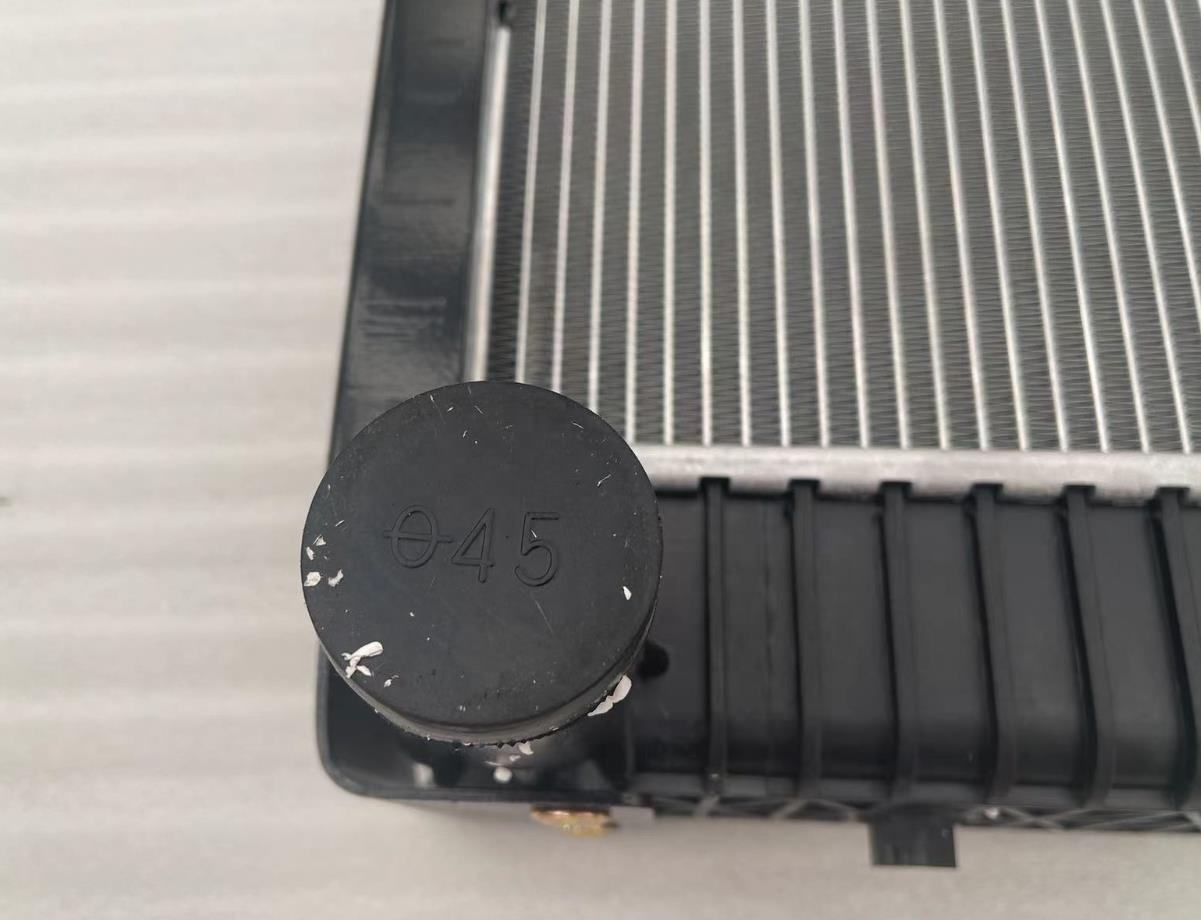 Shacman Delong F3000 Aolong ایلومینیم ریڈی ایٹر اسمبلی DZ9112532888 B